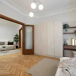 Panoramic Palace & Sala Palatului - 3br * Bucarest
