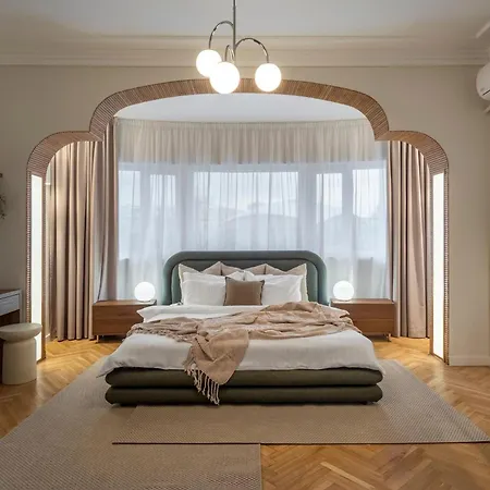 Daire Panoramic Palace & Sala Palatului - 3br *