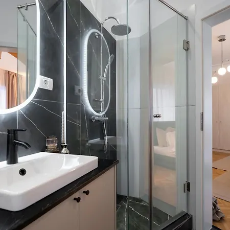 Panoramic Palace & Sala Palatului - 3br Bucharest