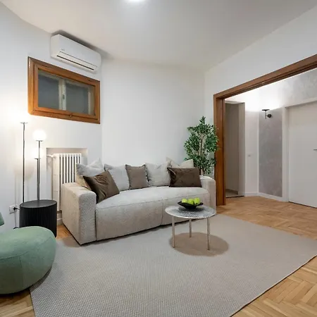 Panoramic Palace & Sala Palatului - 3br * Bucharest