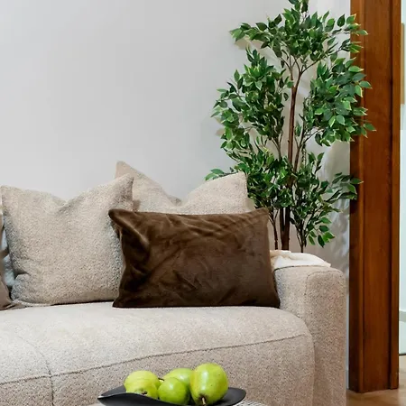 Apartment Panoramic Palace & Sala Palatului - 3br Bucharest