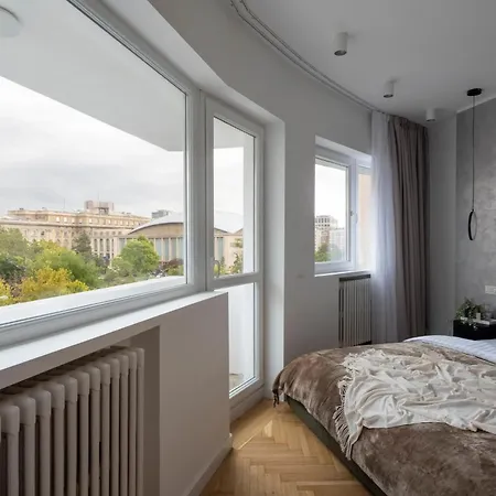Panoramic Palace & Sala Palatului - 3br Bukarest