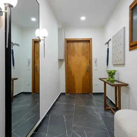 Panoramic Palace & Sala Palatului - 3br Bucharest