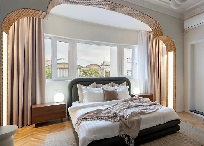 Panoramic Palace & Sala Palatului - 3br *