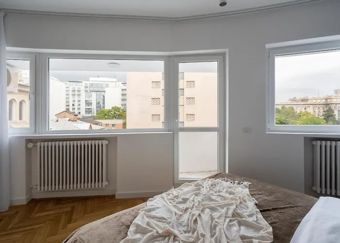 شقة Panoramic Palace & Sala Palatului - 3br *