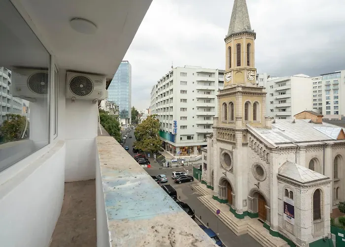 Panoramic Palace & Sala Palatului - 3br شقة بوخارست