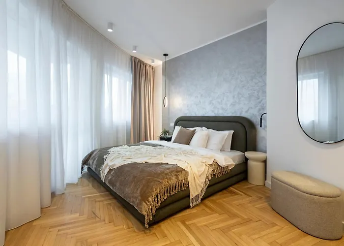 Panoramic Palace & Sala Palatului - 3br Apartamento *