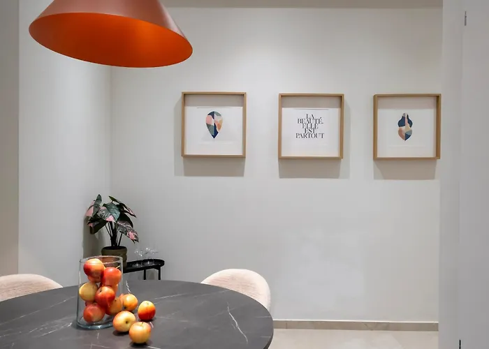 Panoramic Palace & Sala Palatului - 3br *