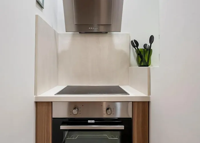 Panoramic Palace & Sala Palatului - 3br Apartamento