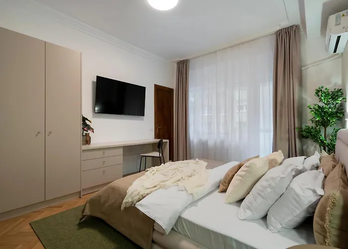 Daire Panoramic Palace & Sala Palatului - 3br