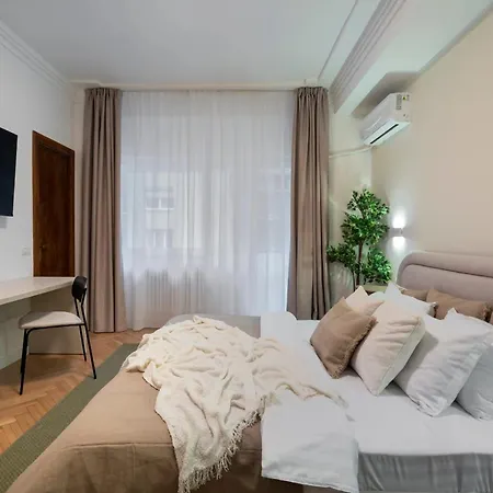 Apartamento Panoramic Palace & Sala Palatului - 3br Bucarest