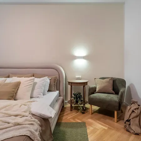 Panoramic Palace & Sala Palatului - 3br Appartamento *