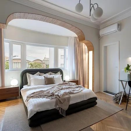 Panoramic Palace & Sala Palatului - 3br Appartamento