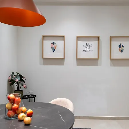 Panoramic Palace & Sala Palatului - 3br *