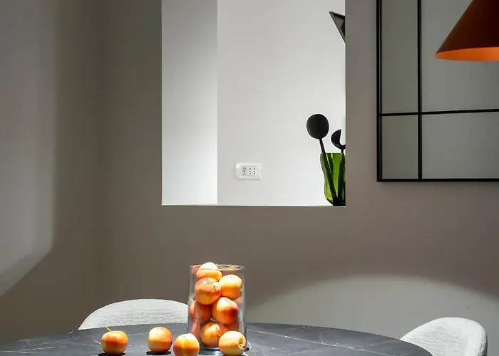 Panoramic Palace & Sala Palatului - 3br アパート